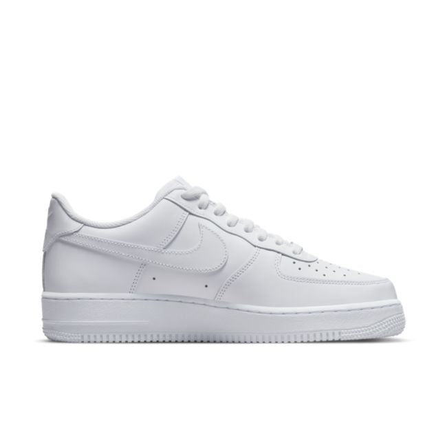 Nike Air Force 1 07 "Triple White"