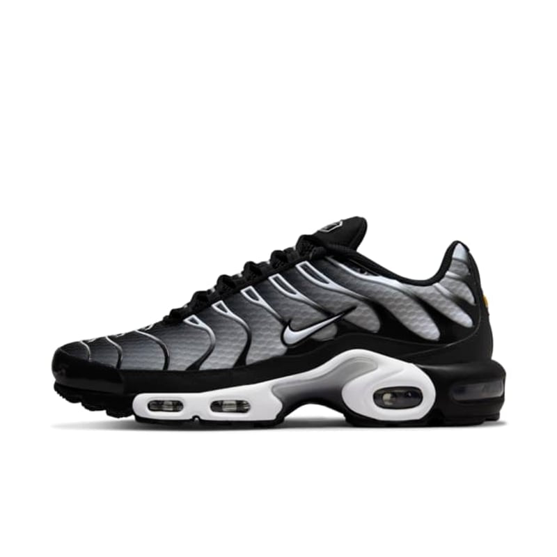 Nike Air Max Plus TN "Black & Metallic Silver"