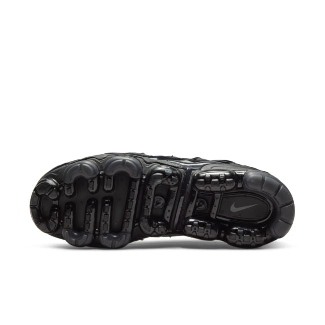 Nike Air Vapormax Plus "Triple Black"