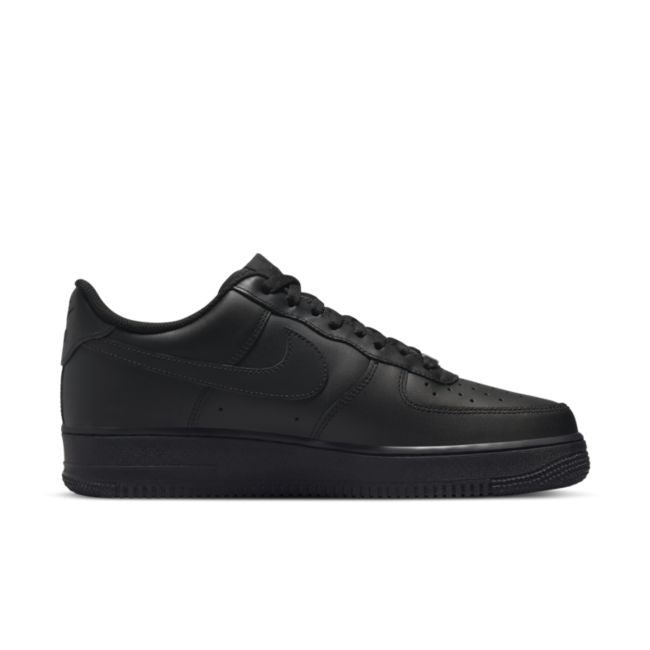 Nike Air Force 1 07 "Triple Black"